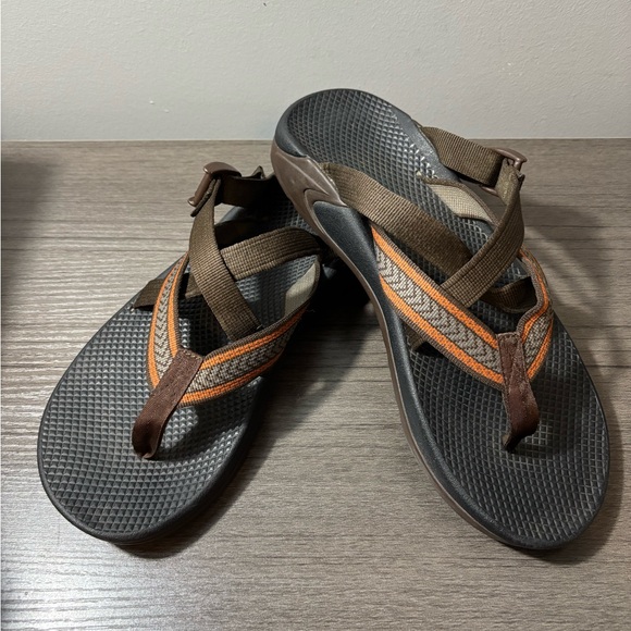 Chaco Hipthong Two EcoTread Sandal Brown with Orange Detailing Size 12 Mens - Picture 1 of 6
